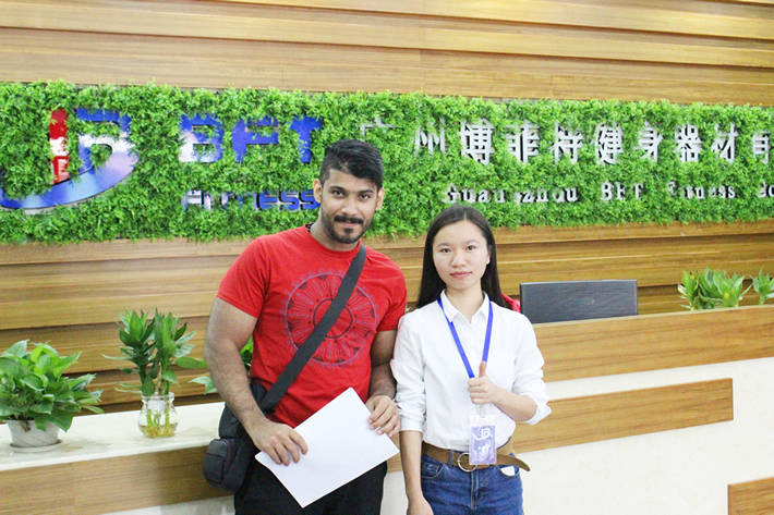 沙特客戶進(jìn)口博菲特健身器材